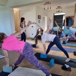 pilates si yoga retreat femei